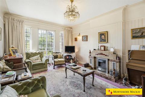 4 bedroom detached house for sale, Clay Hill, Enfield