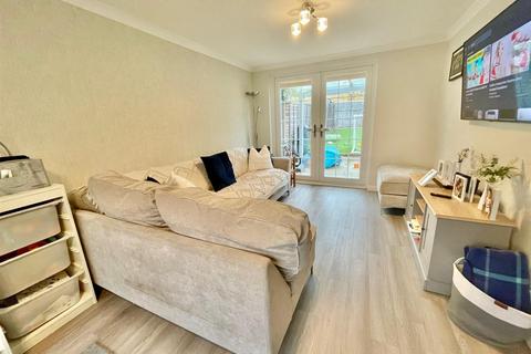 4 bedroom end of terrace house for sale, Cherry Tree Lane, Potters Bar EN6