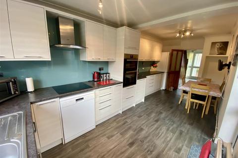 3 bedroom semi-detached house for sale, Shenton Close, Nuneaton CV13