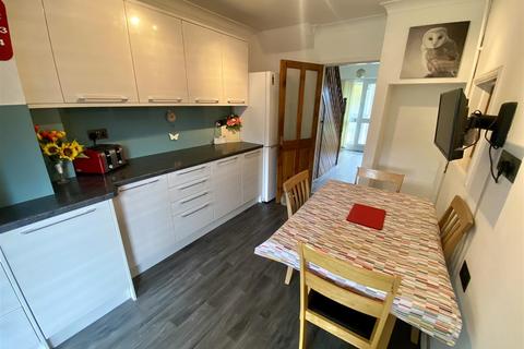 3 bedroom semi-detached house for sale, Shenton Close, Nuneaton CV13