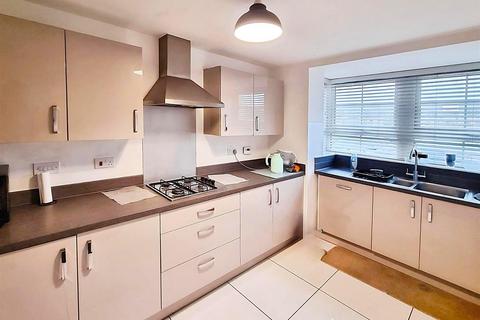 undefined, Burgundy Drive, Hemel Hempstead HP2