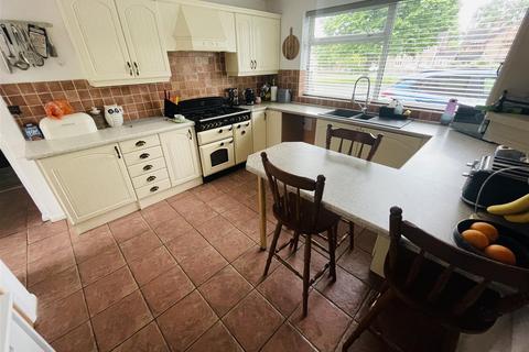 37 Sheepy Road, Atherstone, CV9 3AD