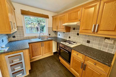 4 bedroom detached house to rent, Candidus Court, Peterborough