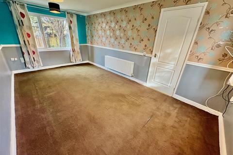 4 bedroom detached house to rent, Candidus Court, Peterborough