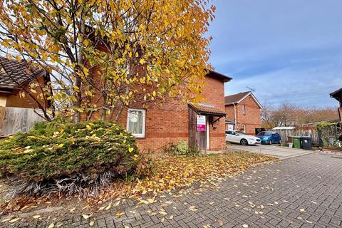 4 bedroom detached house to rent, Candidus Court, Peterborough