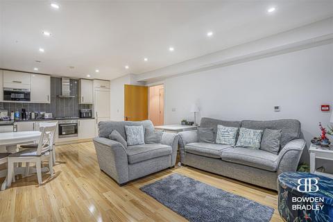 undefined, Yellowpine Way, Chigwell