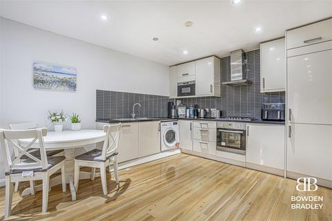 undefined, Yellowpine Way, Chigwell