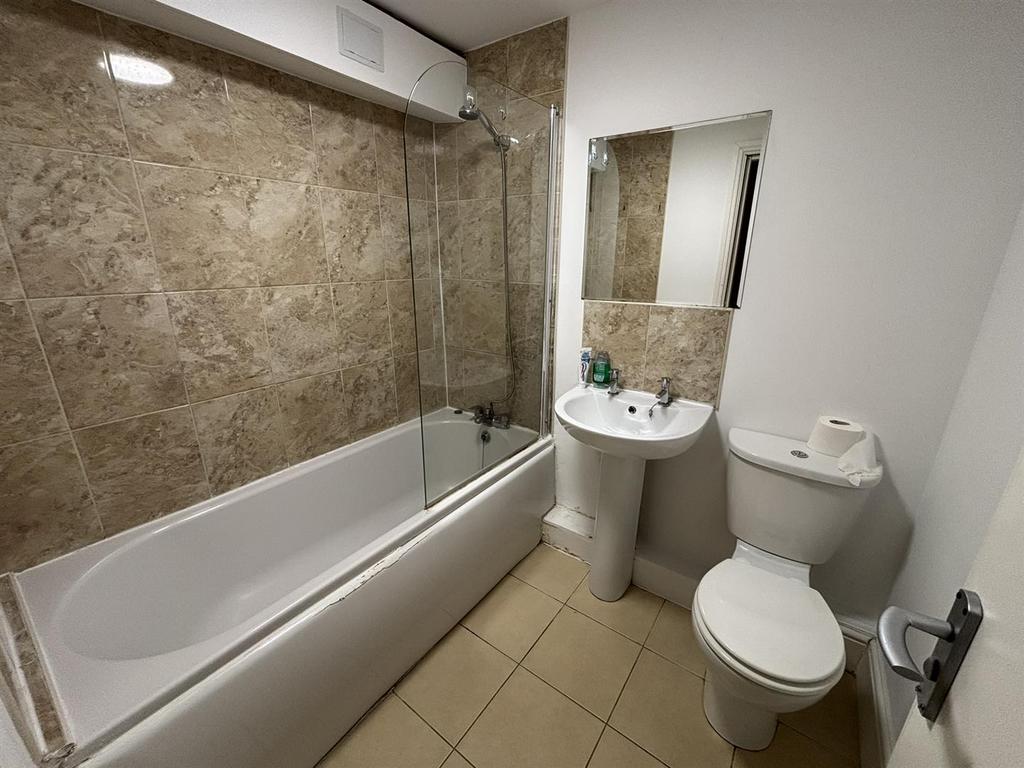 Main Bathroom