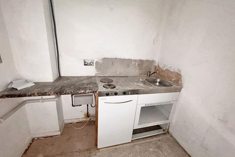 2 bedroom flat for sale, Durham Road, Low Fell, Gateshead, Tyne and Wear, NE9 6JA