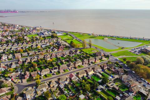 3 bedroom semi-detached house for sale, Kreswell Grove, Harwich, CO12 3