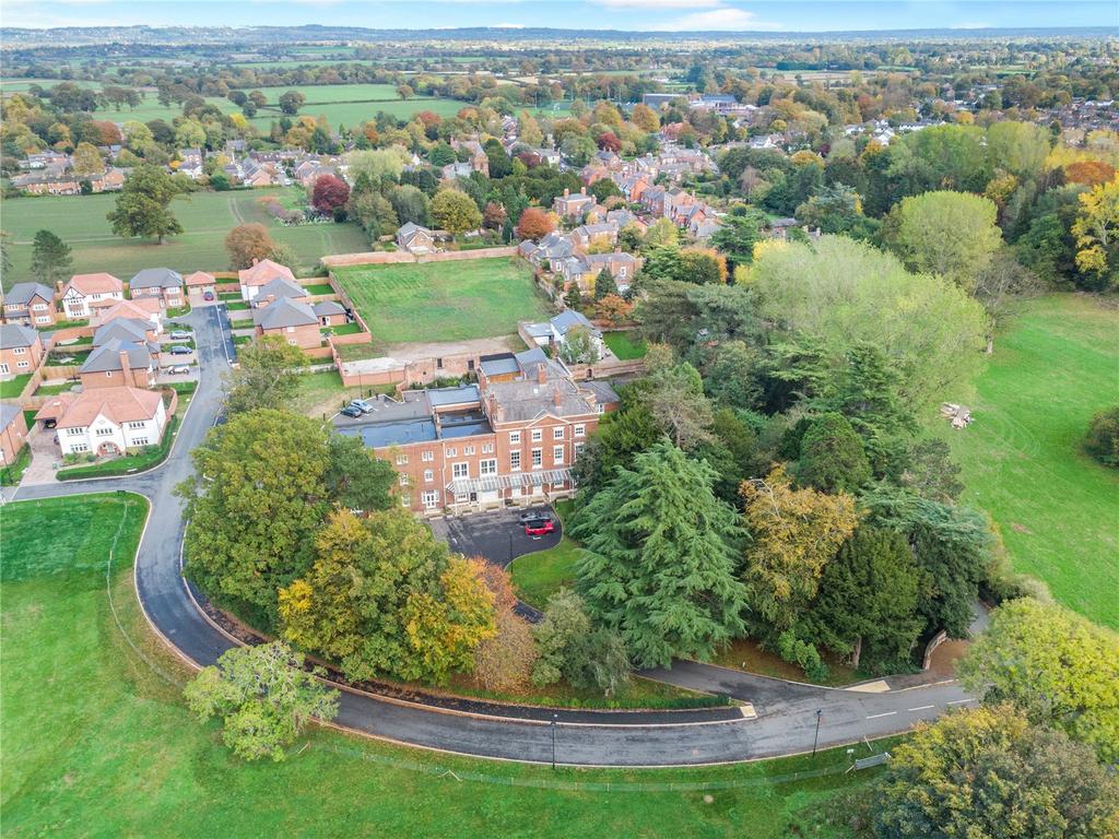 Christleton Hall, Townsend Way... 2 bed apartment for sale - £420,000