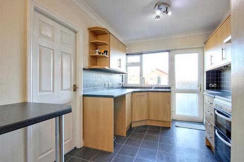 3 bedroom terraced house for sale, Ridgeway Road, Hull
