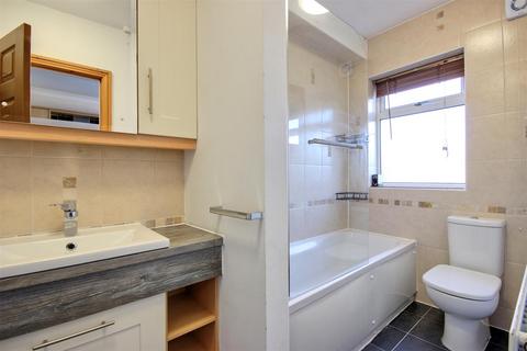 3 bedroom terraced house for sale, Ridgeway Road, Hull