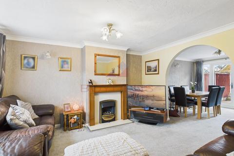 4 bedroom semi-detached house for sale, Hall Rise, Sudbury CO10
