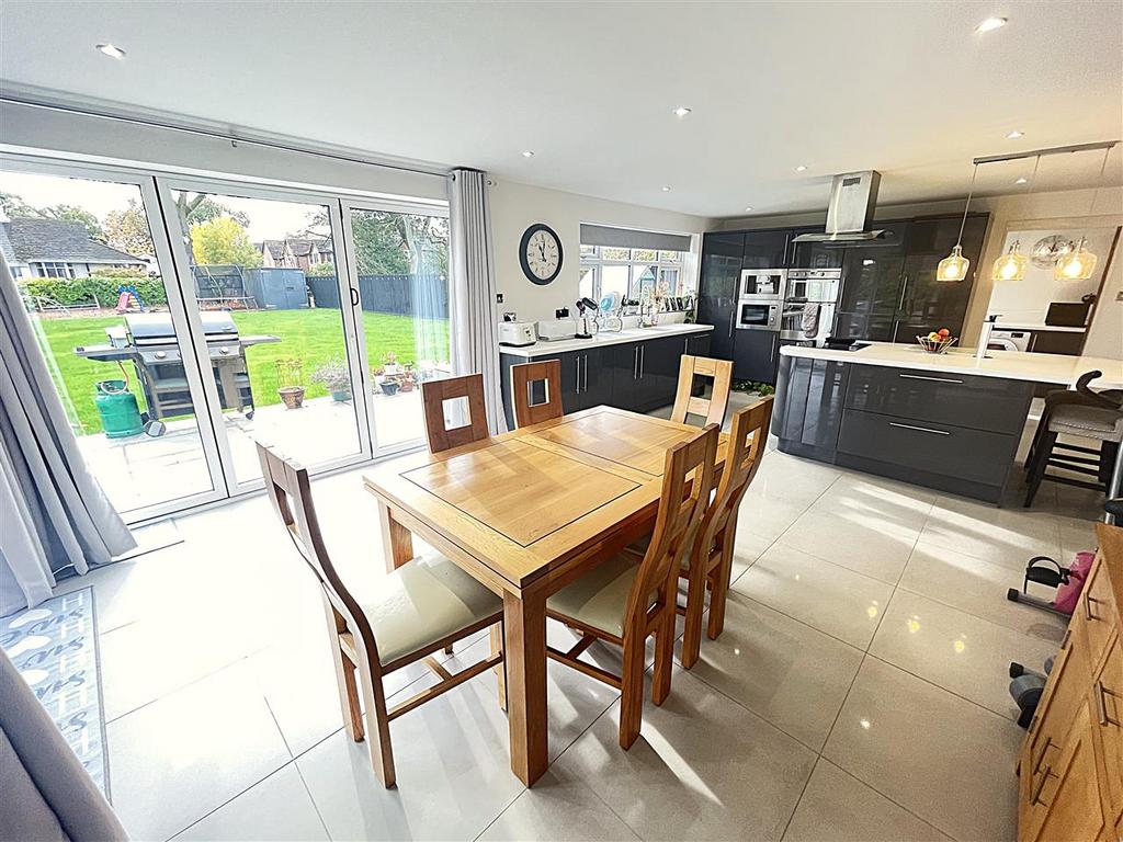 Kitchen Diner