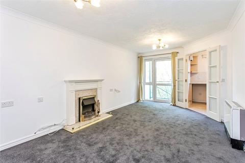1 bedroom apartment for sale, Montague Court, Westcliff-on-Sea SS0