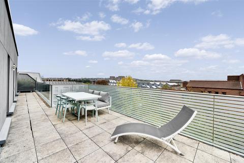 1 bedroom apartment for sale, Neasden Lane, Willesden, London