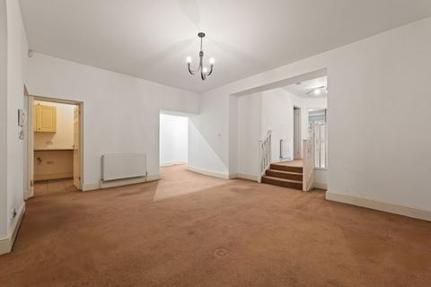 undefined, Crow Hill Rise, Mansfield NG19