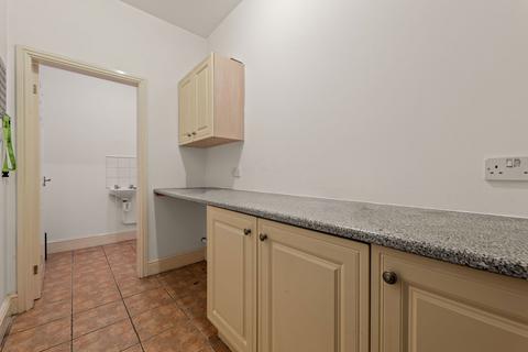 undefined, Crow Hill Rise, Mansfield NG19