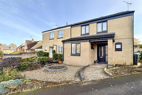 Highlands Close, Ipswich IP6