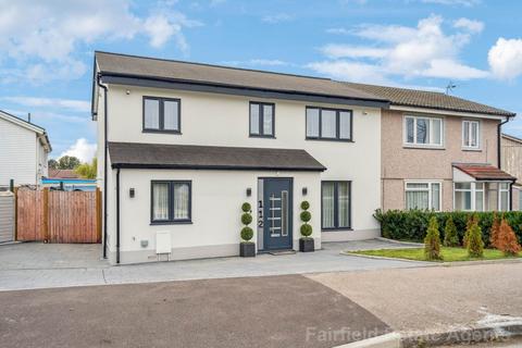 4 bedroom semi-detached house for sale, Woodhall Lane, South Oxhey