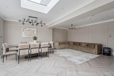 4 bedroom semi-detached house for sale, Woodhall Lane, South Oxhey