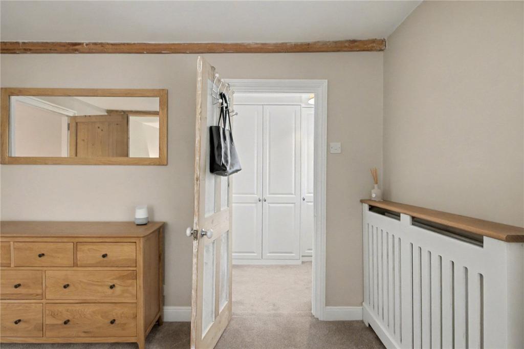 Walk-In Wardrobe
