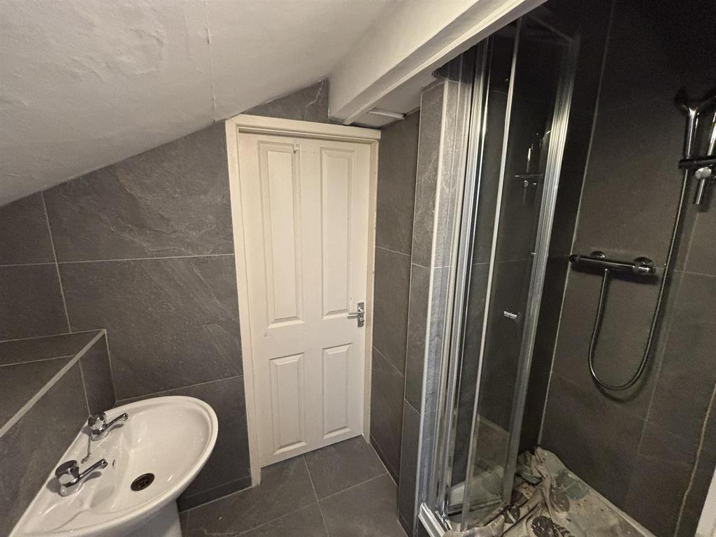 Shower Room 2