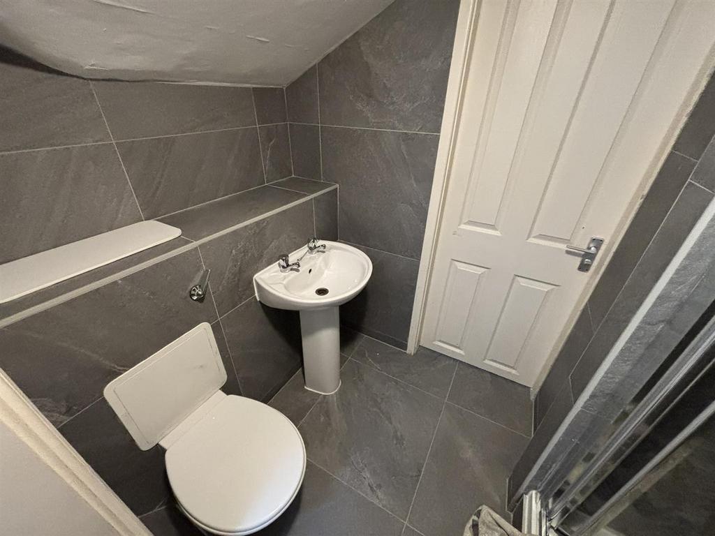 Shower Room 2