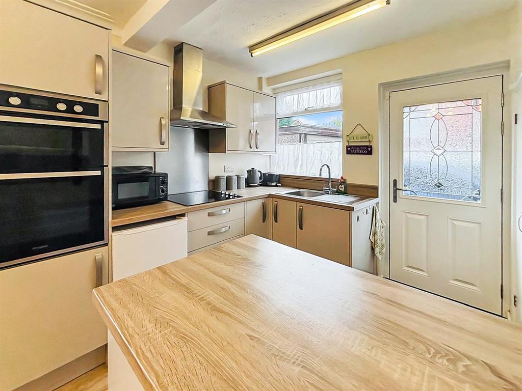 Fitted Dining Kitchen: