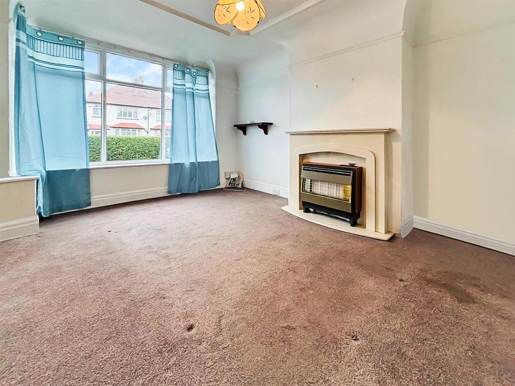 Living Room:
