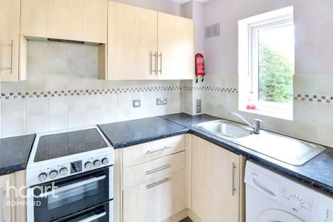 1 bedroom apartment for sale, Rushdon Close, Romford, RM1 2RE
