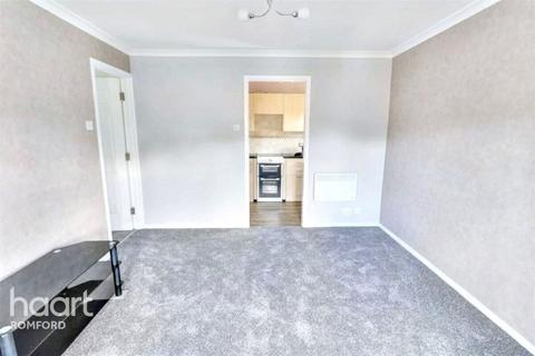 1 bedroom apartment for sale, Rushdon Close, Romford, RM1 2RE