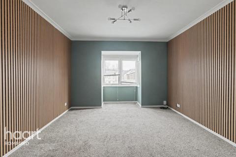 1 bedroom apartment for sale, Rushdon Close, Romford, RM1 2RE
