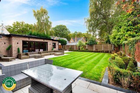 5 bedroom detached house for sale, Warnington Drive, Doncaster