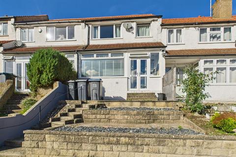 3 bedroom terraced house for sale, Malcolm Road, Coulsdon CR5