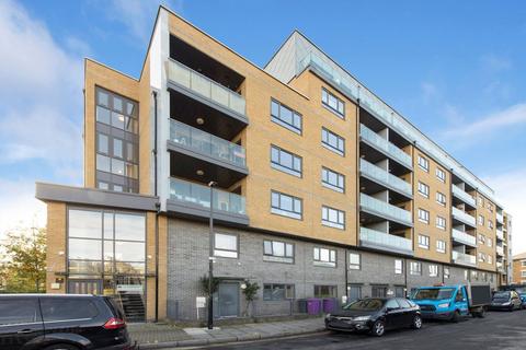 2 bedroom flat to rent, Pedley Street, London E1