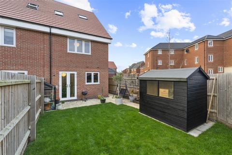 undefined, Hexham Grove, Houghton Regis