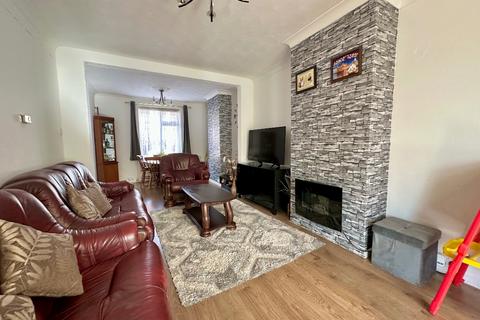 3 bedroom terraced house for sale, Valence Wood Road, Dagenham