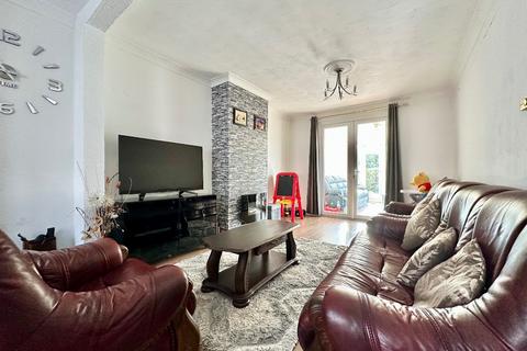 3 bedroom terraced house for sale, Valence Wood Road, Dagenham
