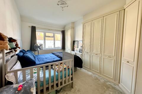194 Valence Wood Road, Dagenham, RM8 3AH