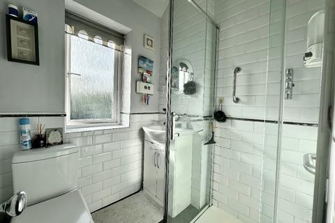 194 Valence Wood Road, Dagenham, RM8 3AH