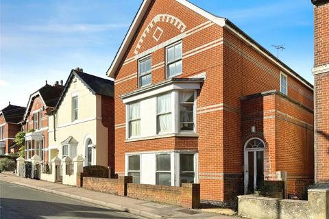 3 bedroom flat for sale, Nunnery Fields, Kent CT1