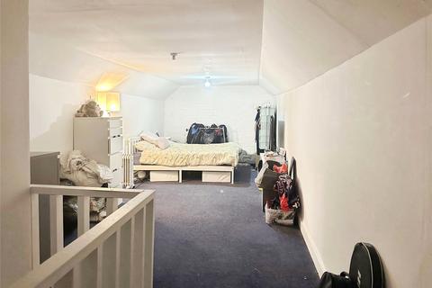 undefined, Derwent Drive, Slough, Berkshire