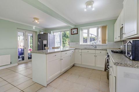 4 bedroom detached house for sale, Bracken Court, Harworth, DN11