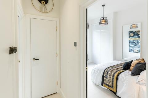 2 bedroom apartment for sale, ST MARGARETS ROAD, LONDON, SE4