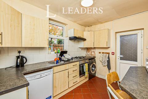 4 bedroom house to rent, Devonshire Promenade, Nottingham, NG7