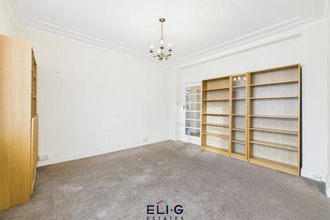 3 bedroom flat for sale, Windsor Court, Highfield Gardens, Golders Green Road, NW11