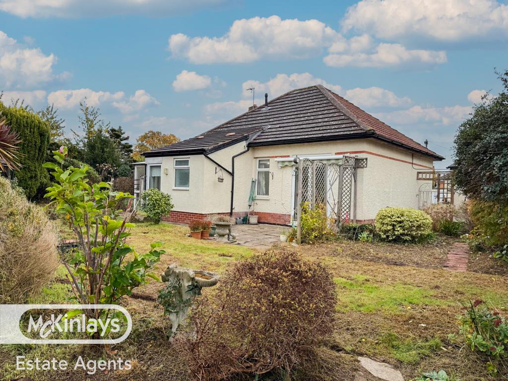 2 Bedroom Detached Bungalow for Sale.