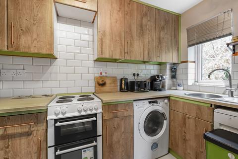2 bedroom flat for sale, Leysdown, Welwyn Garden City, Hertfordshire, AL7